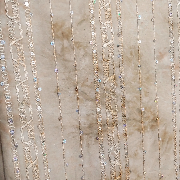 New Directions Embellished Shark Bite Blouse - Picture 5 of 5